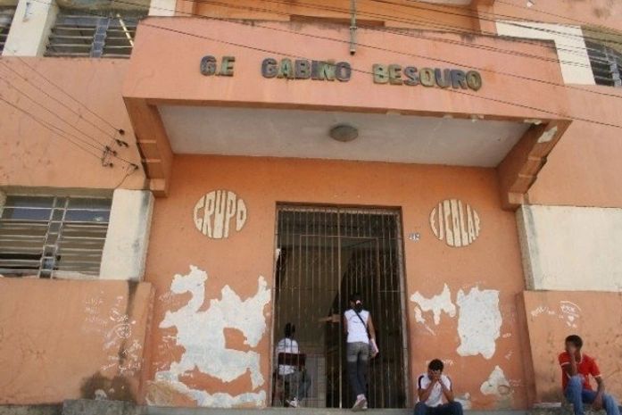 Fato aconteceu nas imediações da Escola Gabino Besouro