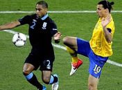 Em jogo marcado por viradas, Inglaterra vence e elimina Suécia