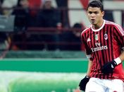 Após permanência no Milan, Thiago Silva pode ter salário igual ao de Ibra