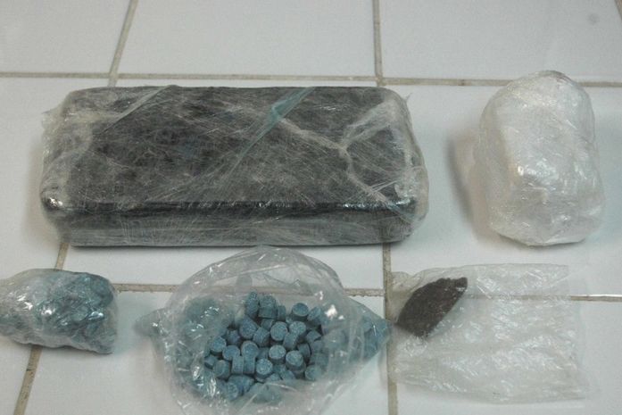 Polícia Federal apreende 197 comprimidos de ecstasy em Guaxuma