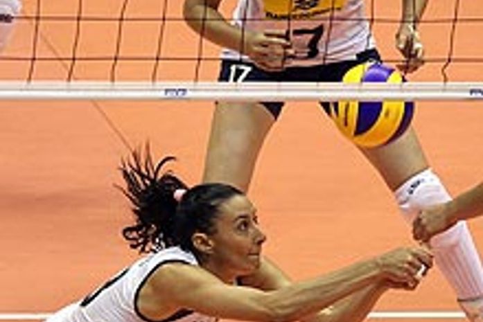 Seleção feminina de vôlei falha em seu 1º grande teste para Londres