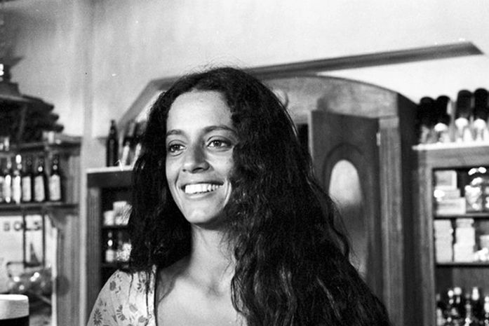 Sonia Braga deseja 'muito sucesso' à nova 'Bié', Juliana Paes