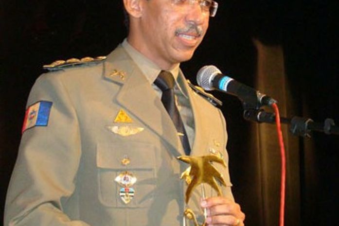 Coronel Ivon 