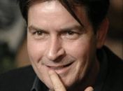 Charlie Sheen anuncia aposentadoria para cuidar dos filhos