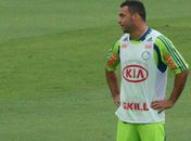 Daniel Carvalho é assaltado, mas não pede dispensa e treina nesta quarta