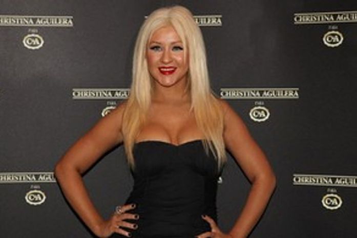 Christina Aguilera pode fazer as pazes com avós paternos, diz site