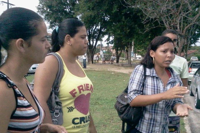 Alunos denunciam professor