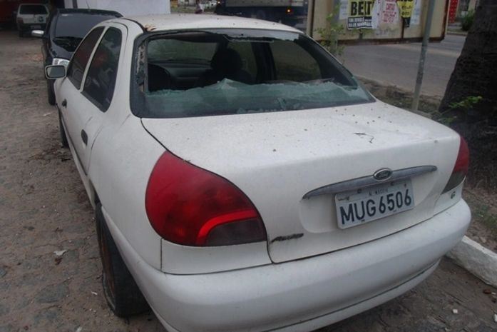 Veículo abandonado 