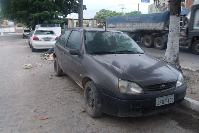 Veículo abandonado