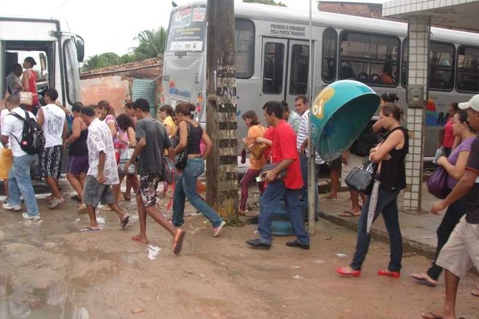 Moradores do Village Campestre II sofrem com falta de estrutura