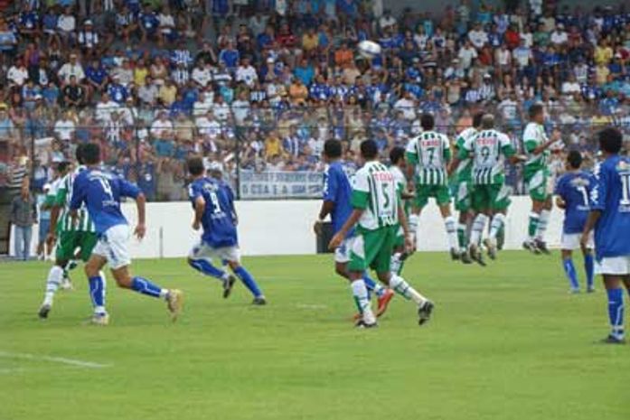 Quatro jogadores e o técnico do Vitória da Conquista já enfrentaram o CSA