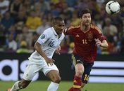 Espanha bate França, supera "sina de 1 a 0" e vai à semifinal