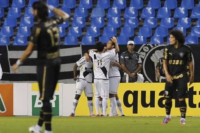 Ponte Preta vence no Rio e afasta Botafogo dos líderes
