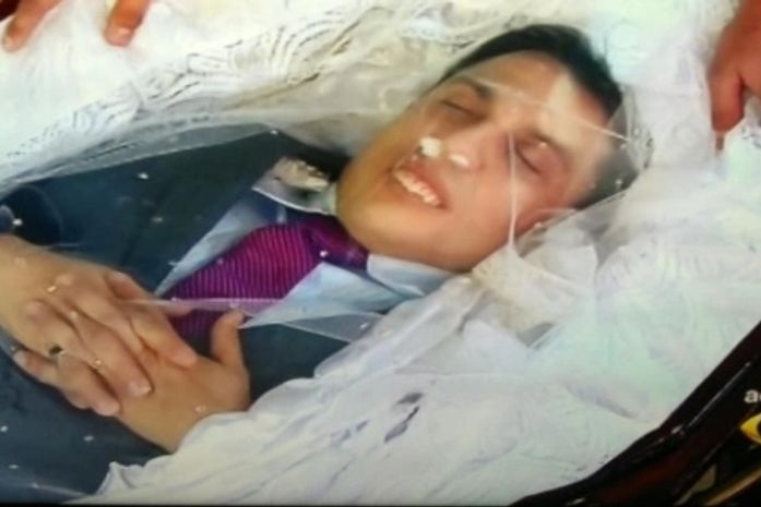 Pânico na Band faz enterro simbólico do personagem “Silvio Santos”