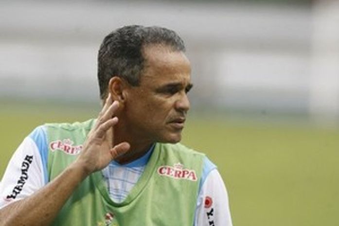 Roberval Davino tem usado táticas de motivação no Papão