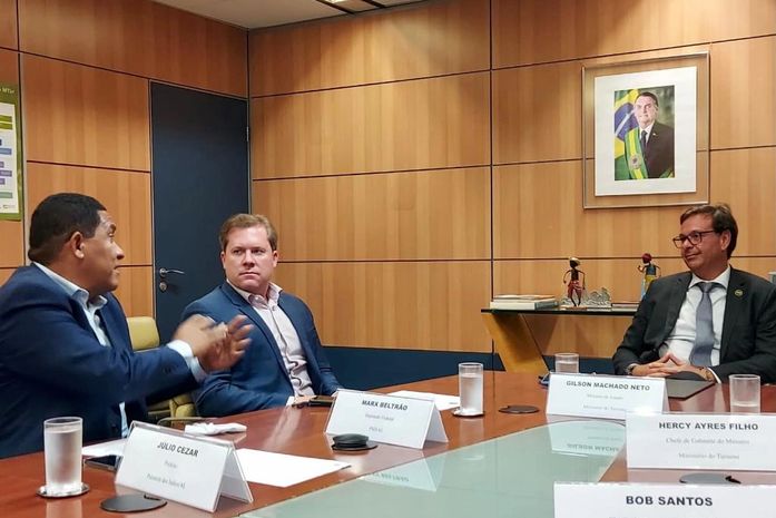 Júlio Cezar destaca agenda movimentada que teve nesta terça em Brasília