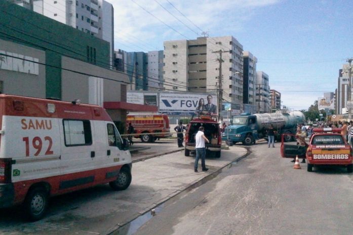 Incêndio destrói Maikai Show Bar