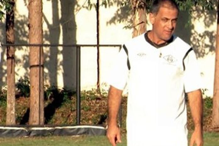 Após confusão, Celso Teixeira permanece no Mixto e ex-CSA pode ser punido