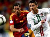 Espanha sofre, mas vence Portugal nos pênaltis e vai à decisão da Euro