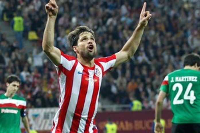 Zinho procura Diego, mas preço assusta. Argentinos são oferecidos