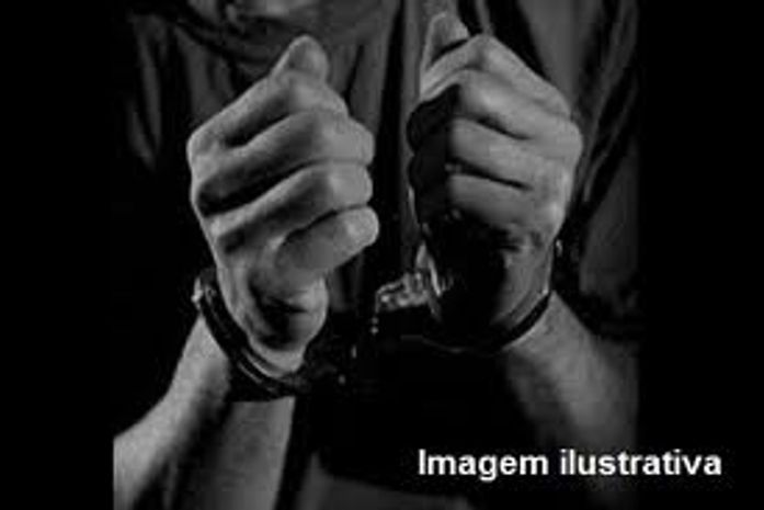 Homem é preso portando crack e maconha na AL 101