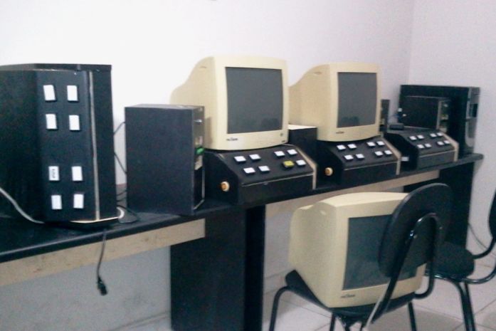 Polícia estoura bingo que funcionava em sala de centro empresarial