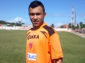 Atacante Luciano do CRB.