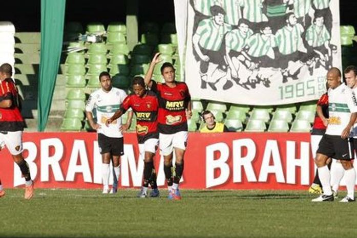 Sport vira e vence time misto do Coritiba no Couto Pereira
