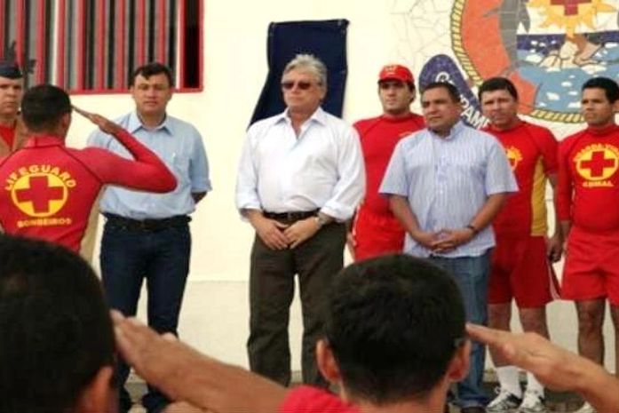 Corpo de Bombeiros ganha novo posto de guarda-vidas na Praia do Francês