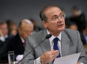 Na CCJ, Renan defendeu aprovação de sua proposta