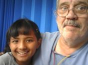 Menina consegue ressuscitar o pai após infarto na Grã-Bretanha
