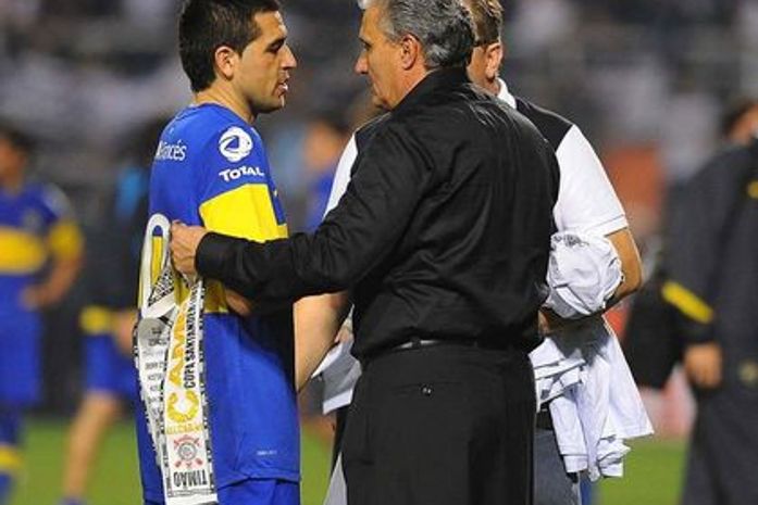 Riquelme anuncia que está de saída do Boca Juniors: 'Eu me sinto vazio'