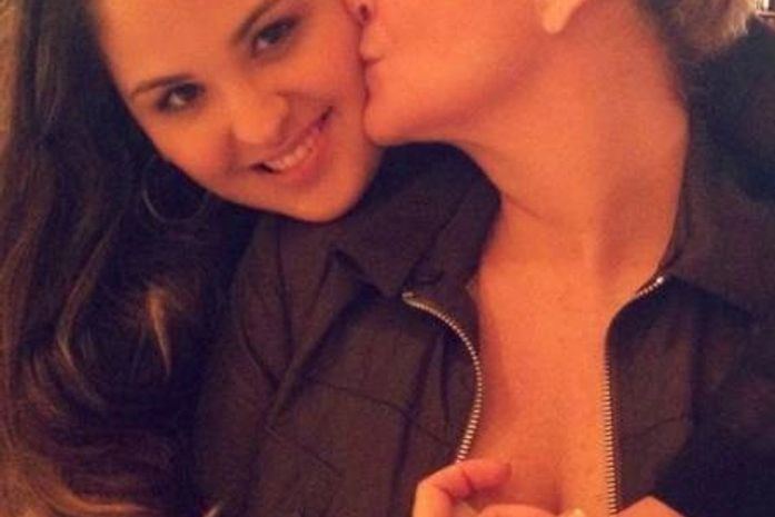 Cristiana Oliveira confirma gravidez da filha: ‘Estamos todos muito felizes’