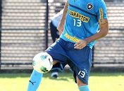 'A verdade é que vou sair do clube', afirma Loco Abreu a rádio uruguaia