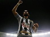 Loco Abreu é do Figueirense até o fim de 2013