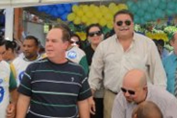 Rogerio com advogado Moarcydes caparica