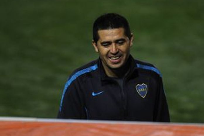 No Flamengo, Riquelme receberia o dobro do salário que ganha no Boca Juniors