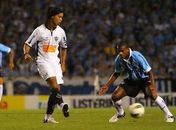 Mais discreto, Ronaldinho leva vida de "rei" em hotel de luxo de BH