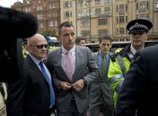 Terry alega inocência em julgamento sobre caso de racismo