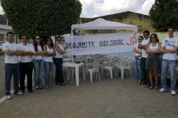 Dentistas e enfermeiros anunciam greve para próxima semana
