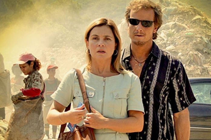 Avenida Brasil: Carminha e Max mataram o pai de Nina