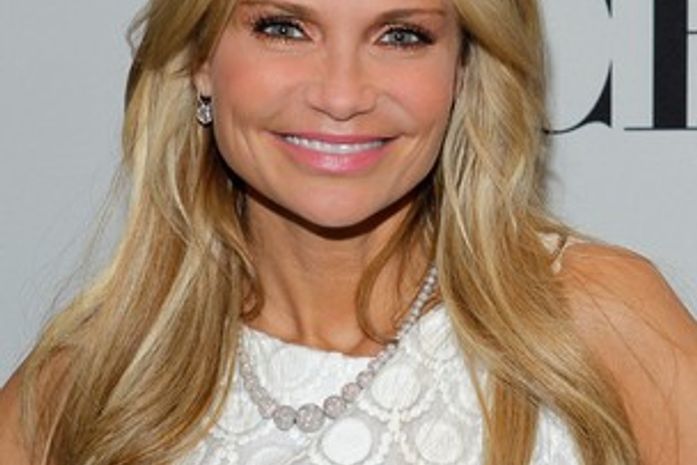 Atriz Kristin Chenoweth sofre acidente no set de 'The Good Wife'