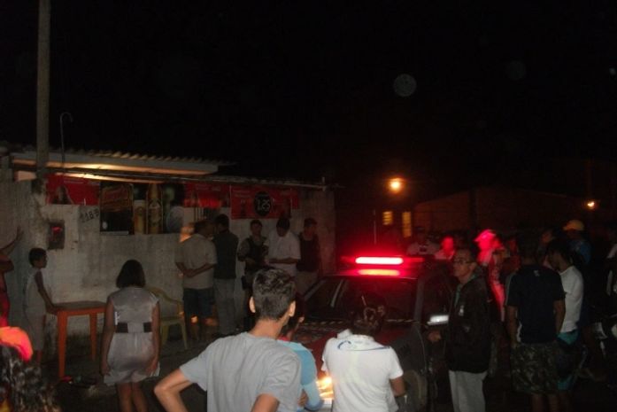 Movimentação foi intensa no local do crime