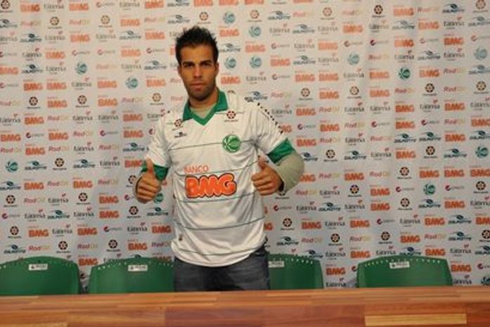 Artilheiro do CRB é apresentado no Juventude