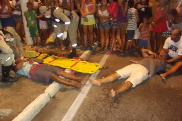 Duas pessoas ficam feridas em acidente de moto no Trapiche da Barra