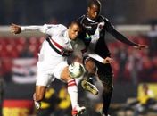 Juninho brilha e comanda triunfo do Vasco no Morumbi