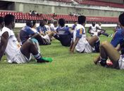 Treino do CSA a noite no Rei Pelé.