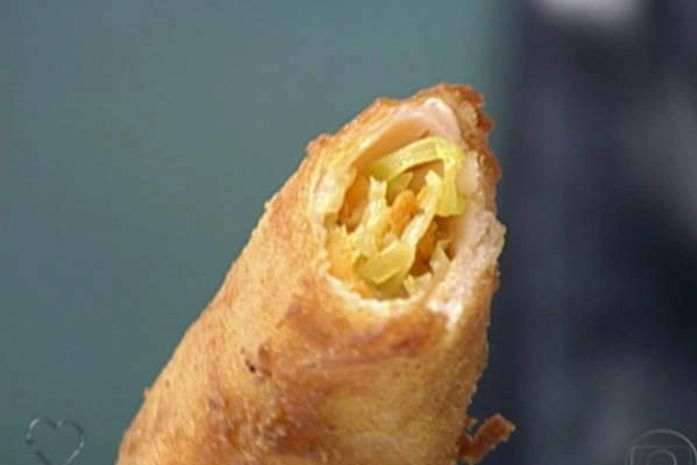 Salgado sem massa: Enroladinho Primavera com Molho Agridoce