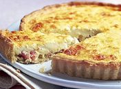 Quiche Lorraine: uma torta salgada leve e saborosa