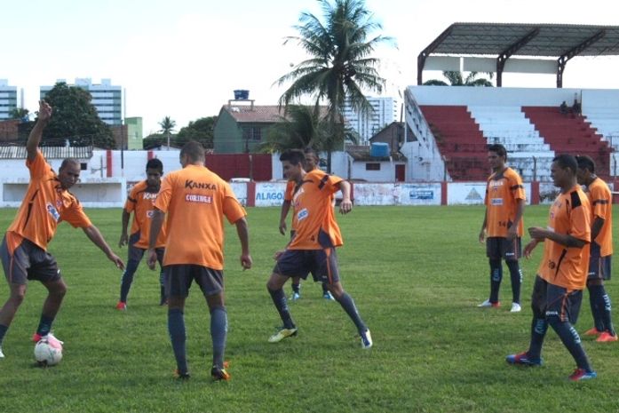 Treinamento do CRB na Pajuçara.